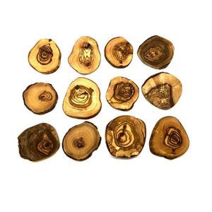 Sous-verres rustiques en bois d'olivier - vue d'ensemble