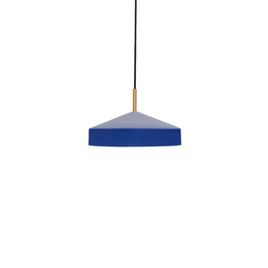 Pendentif Hatto - Petit en laiton avec cordon de tissu, design élégant