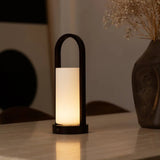 Lampe de table rechargeable en bois marron foncé Evie