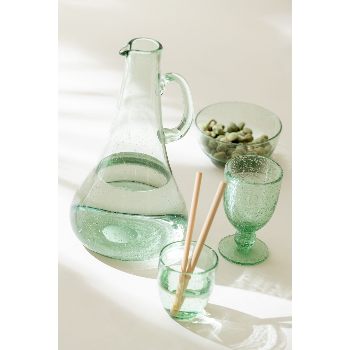 Verre à vin J-Line Lisboa, détail du motif en vert menthe