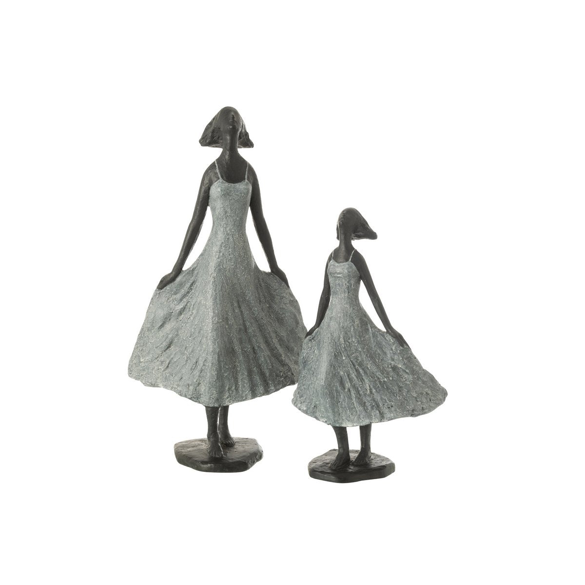 Sculpture J-Line dans un salon moderne, ajoutant une touche artistique