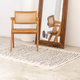 Grand Tapis en Coton Blanc à Rayures Noires 150x120 cm KERTA Tissé Main