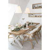 Zoom sur la texture en papier de la lampe J-Line