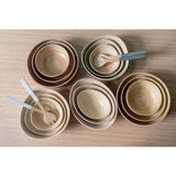 Set de bols Puro Organic, présentation sur table en bois.