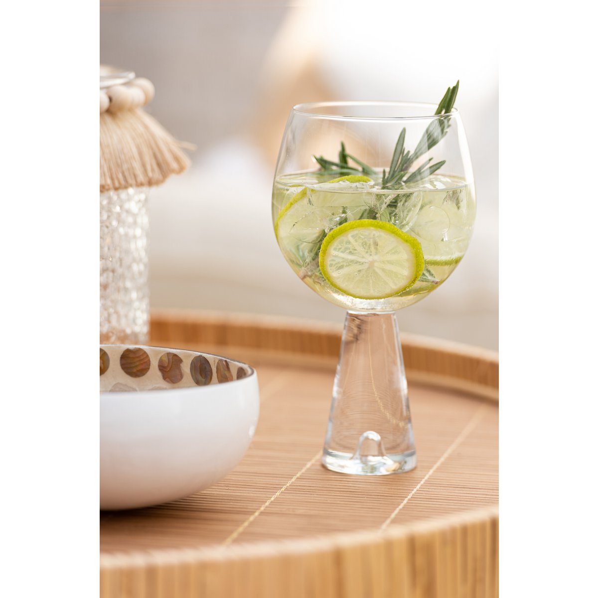 Détail du verre de doyen J-Line, design élégant