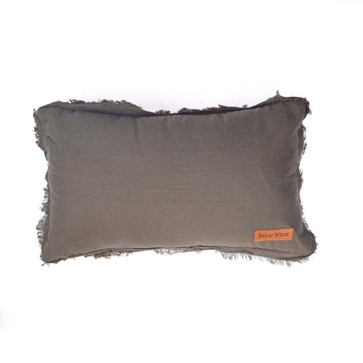 Housse de coussin Smoky Vibe sur un canapé moderne