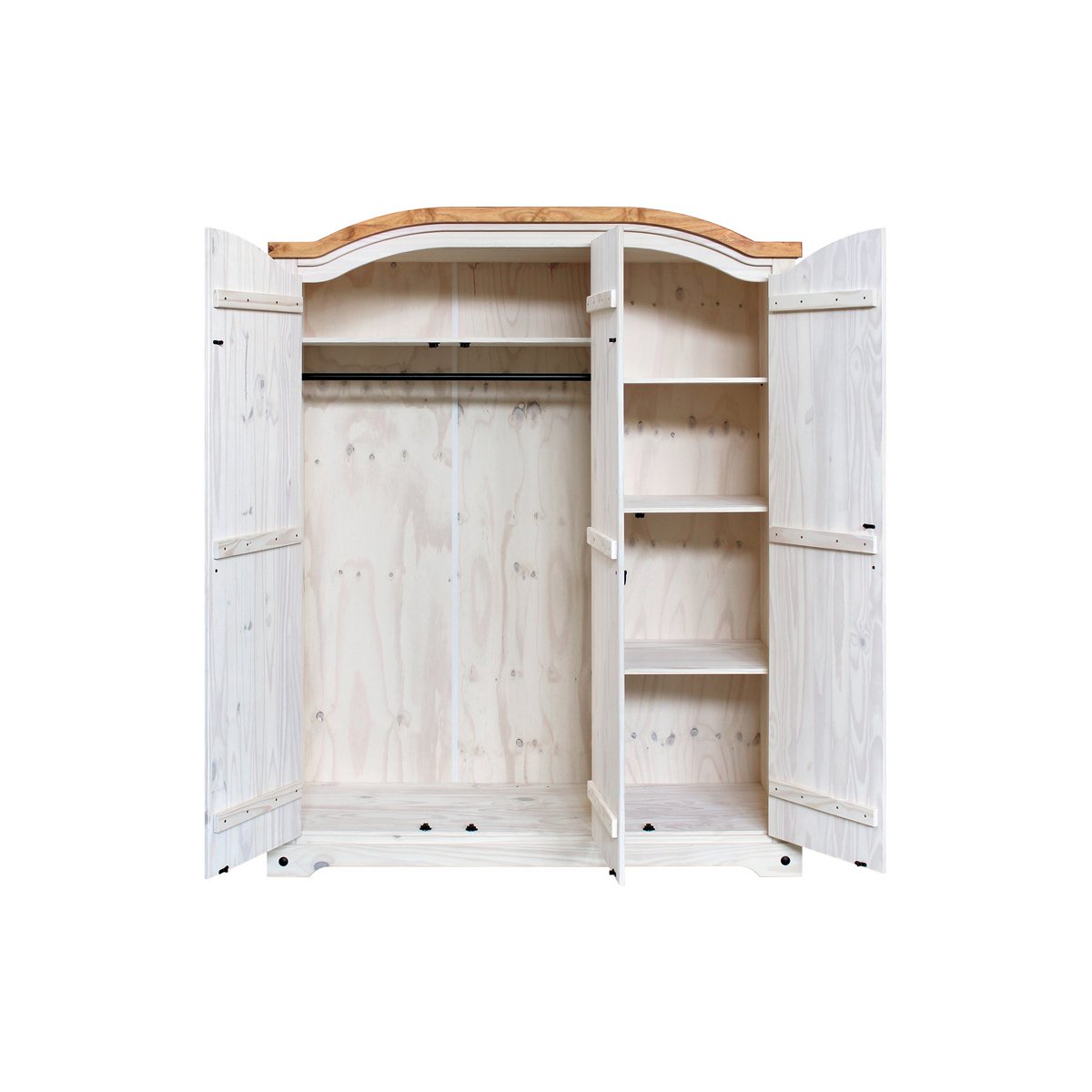 Intérieur de l'armoire avec étagères et tringle à vêtements