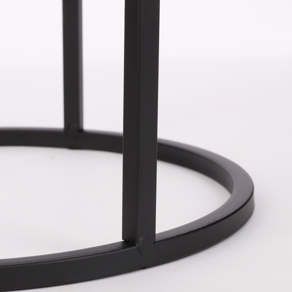 Table d'appoint Quinty H40 - mise en scène élégante