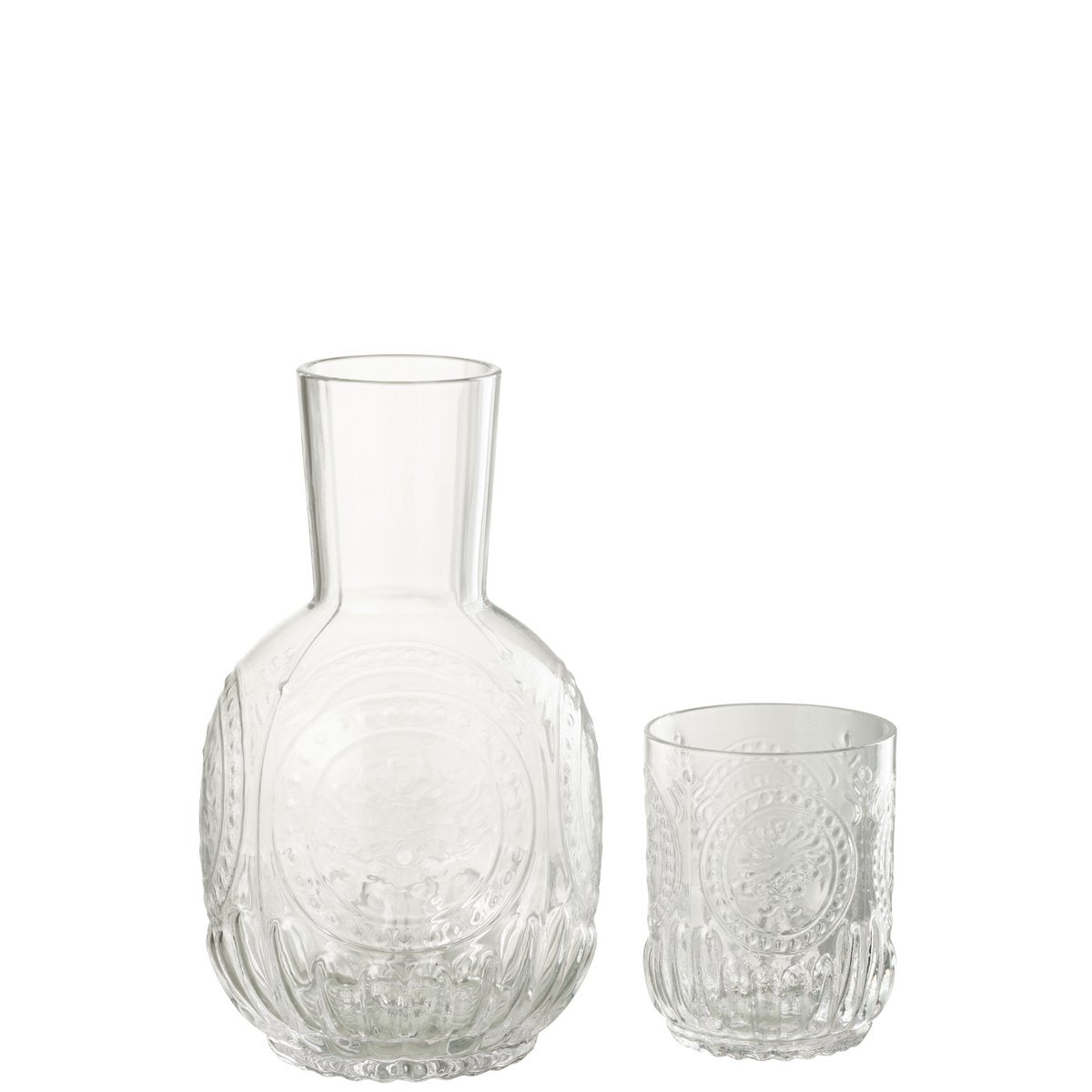 Carafe et verre Maya J-Line disposés sur une table moderne