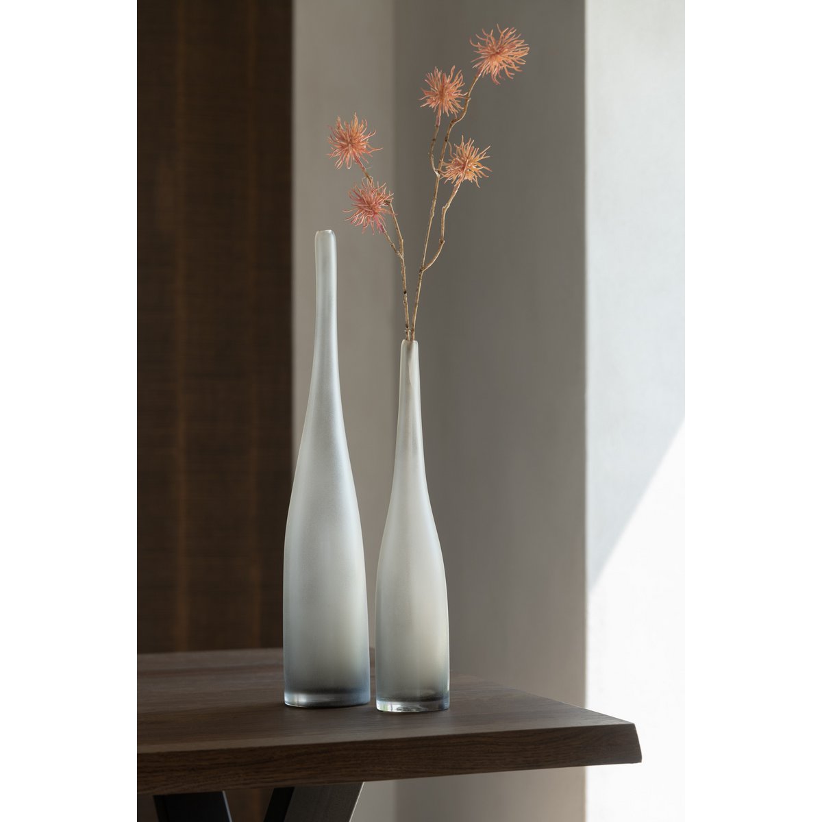 Vase Yara Flute J-Line, parfait pour sublimer vos fleurs