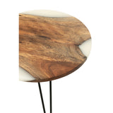 Table d'appoint J-Line Round en bois naturel et blanc dans un salon moderne