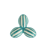 Détail de l'assiette J-Line Grenade Clover, finition artisanale en céramique