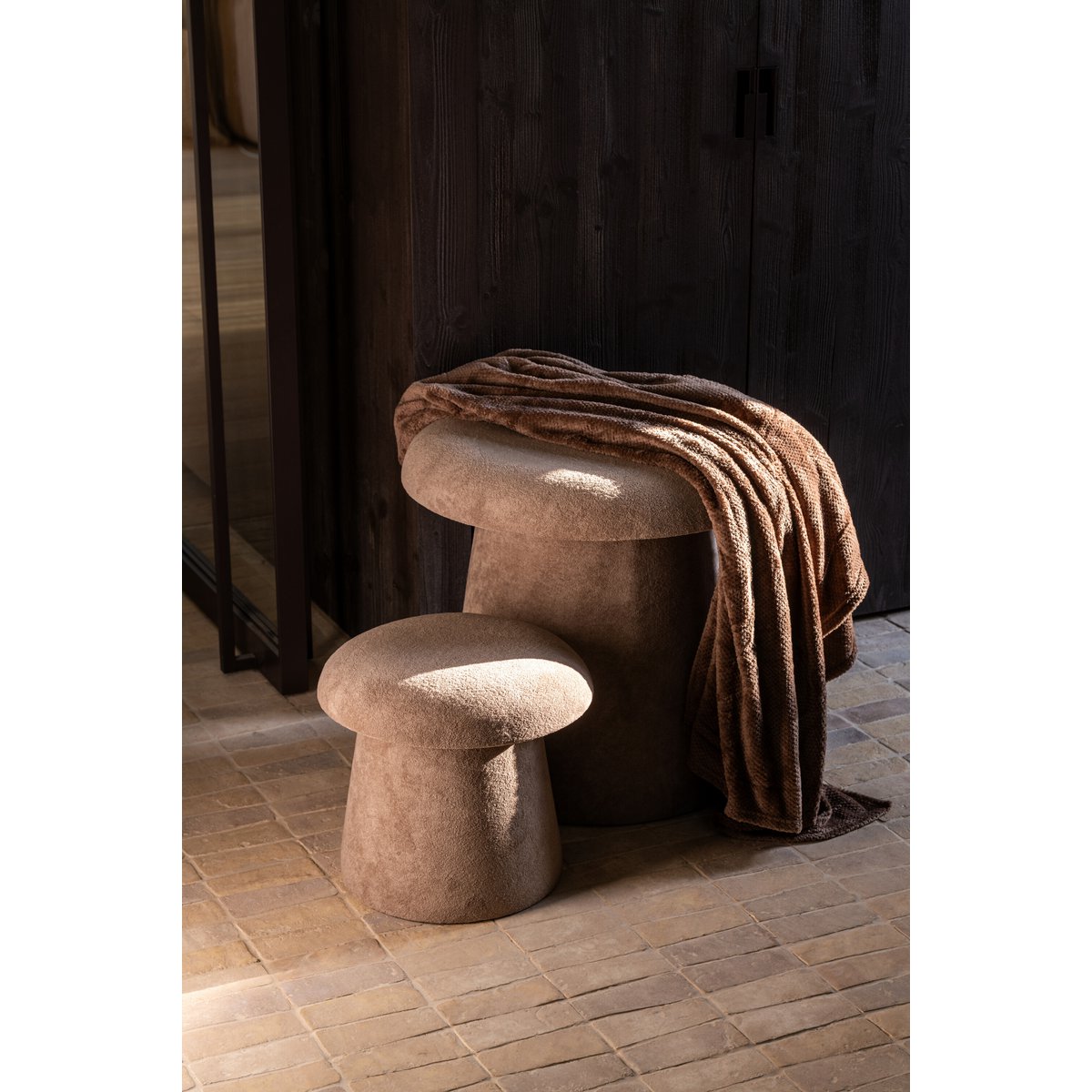 Tabouret J-Line Mushroom avec décoration scandinave