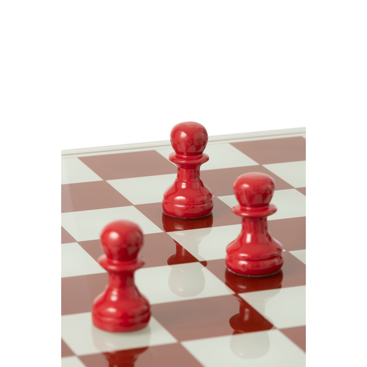 Vue de dessus du plateau d'échecs J-Line avec pièces