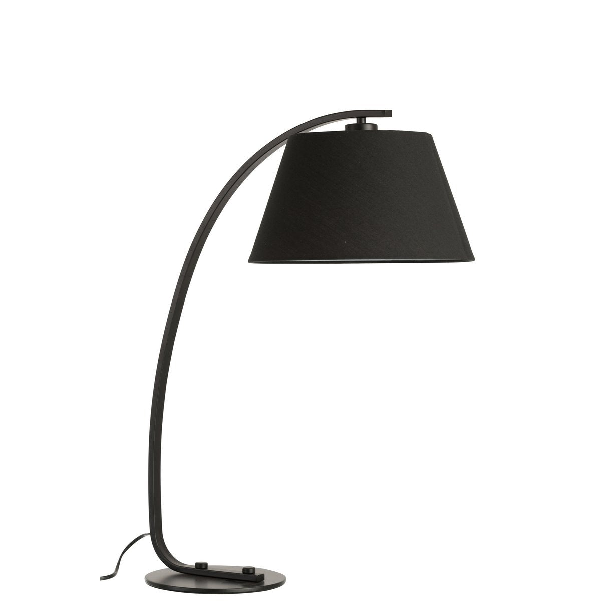 Lampe J-Line Arc allumée, créant une ambiance chaleureuse