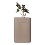 Vase en céramique marron, vue latérale