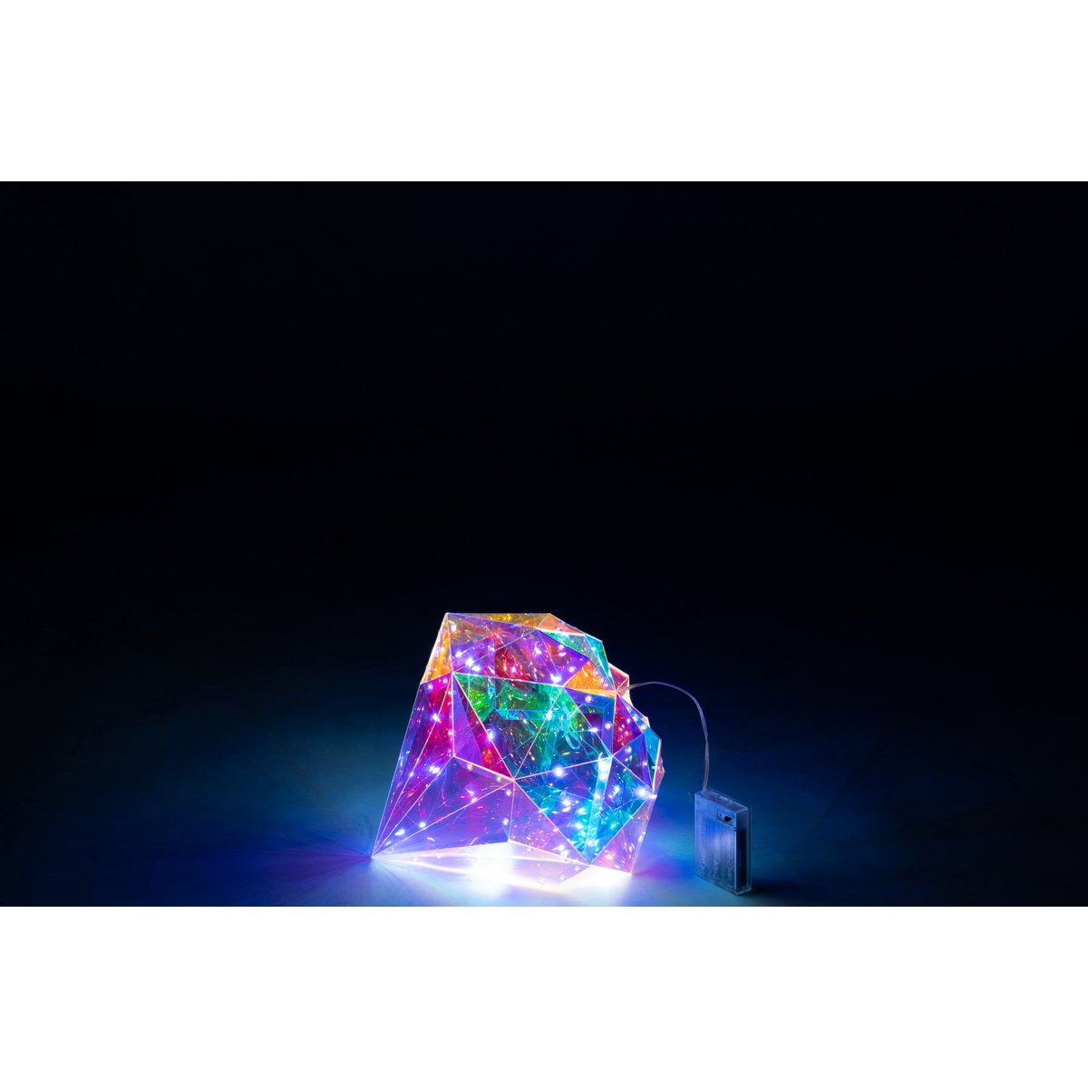 Détails du plastique brillant de la décoration J-Line Diamond