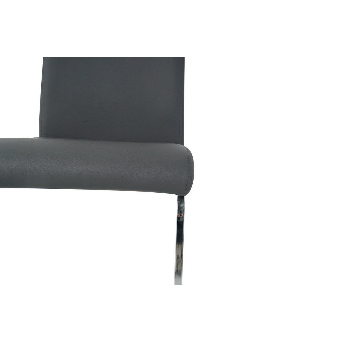 Chaises cantilever stylées pour intérieur contemporain