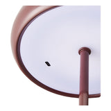 Lampe de table Margate sur un bureau moderne