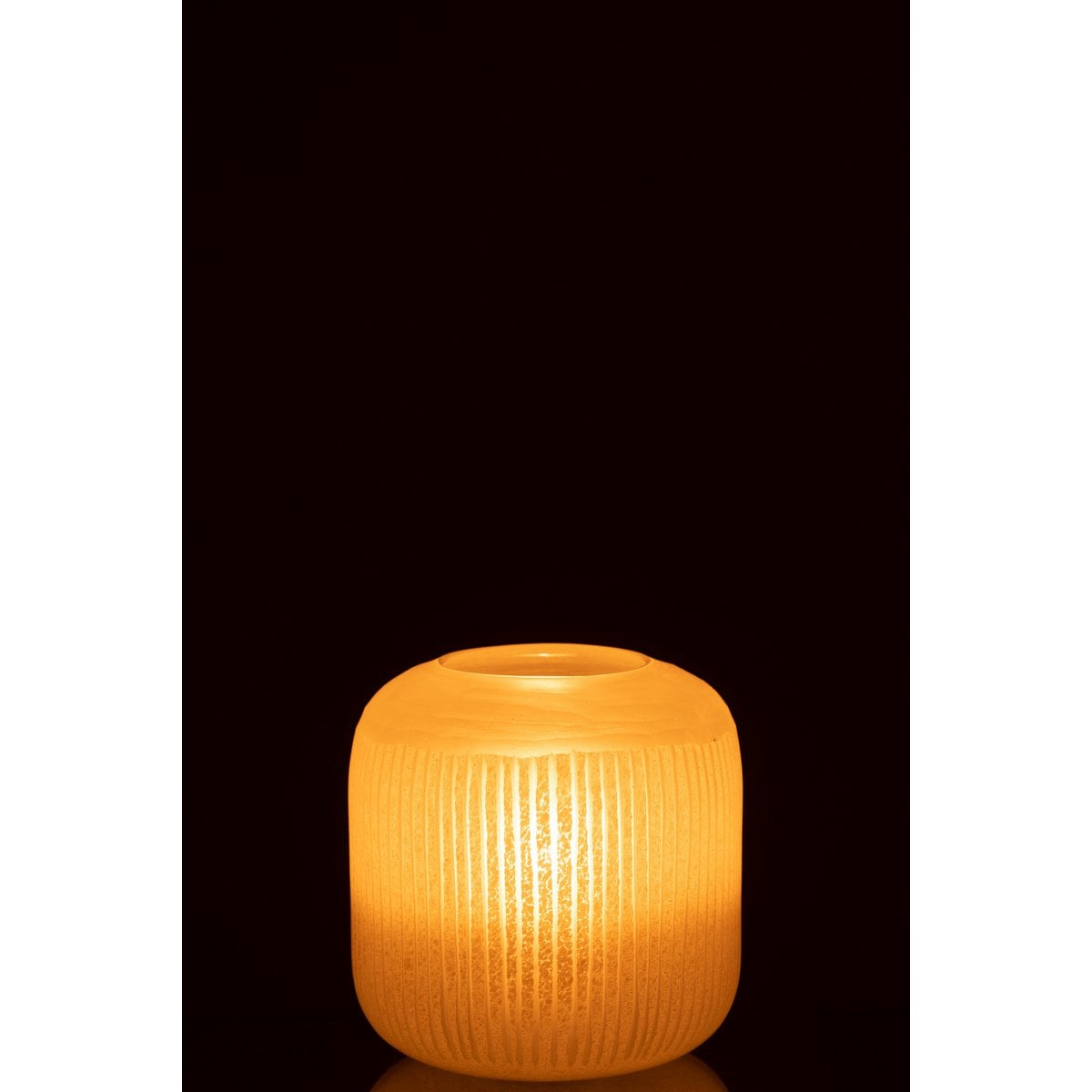 Détail du design du Vase J-Line Stripes - motifs élégants