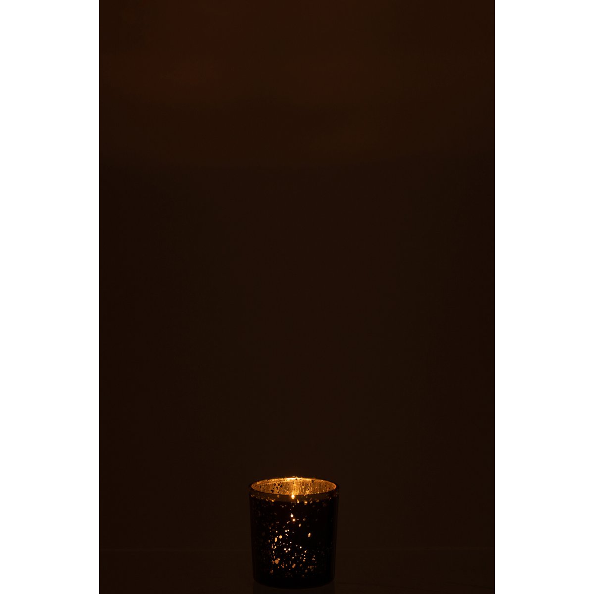 Détail du bougeoir J-Line Edge, finition en verre élégant