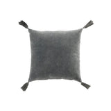 Coussin J-Line Brush en coton gris sur canapé moderne