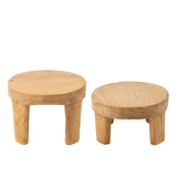 Tables J-Line en bois naturel dans un salon