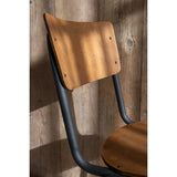 Chaise J-Line avec un éclairage doux