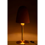 Lampe J-Line allumée, illuminant un intérieur moderne