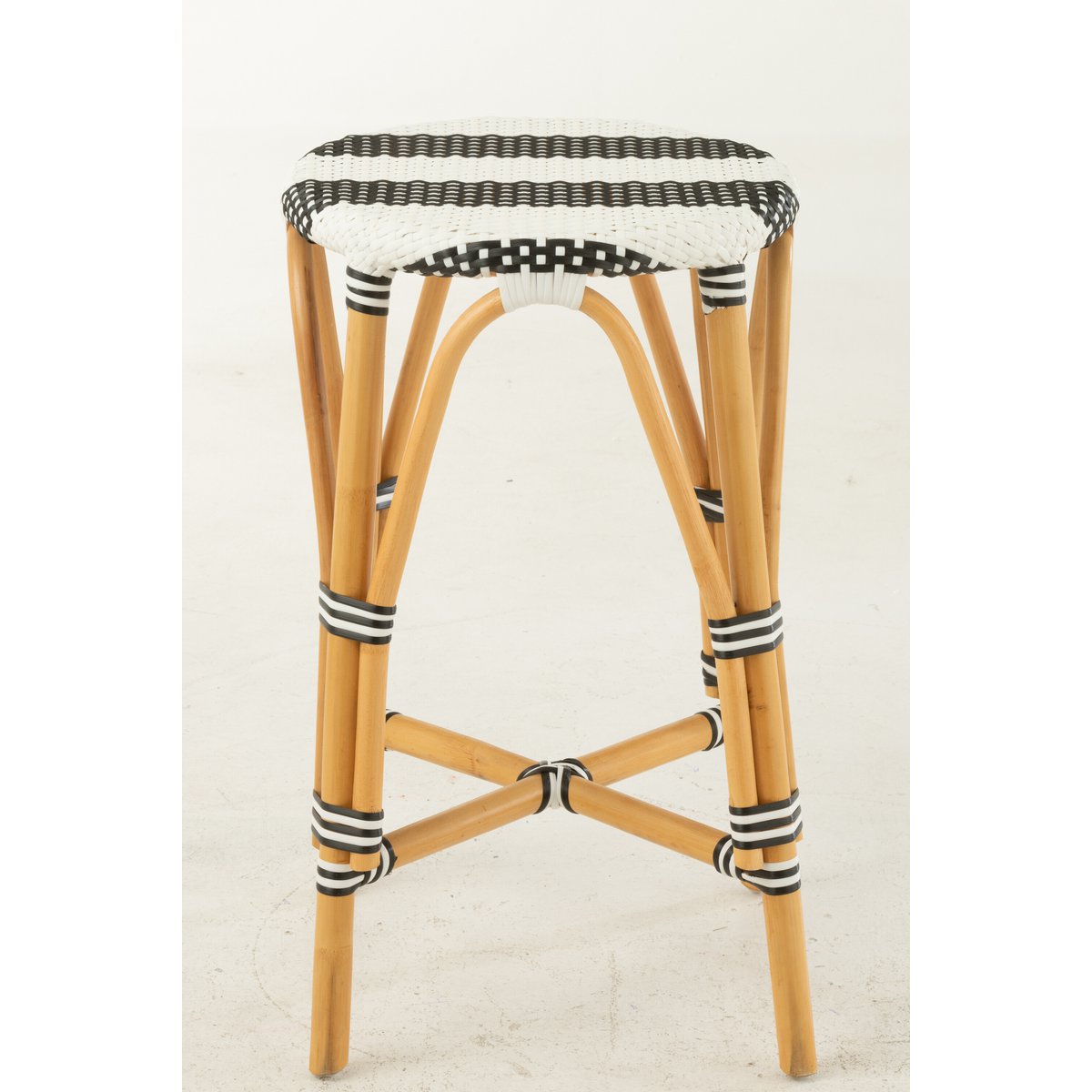 Tabouret de bar J-Line Live dans une ambiance contemporaine