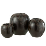 Pot de fleur J-Line marron, gros plan sur la texture céramique
