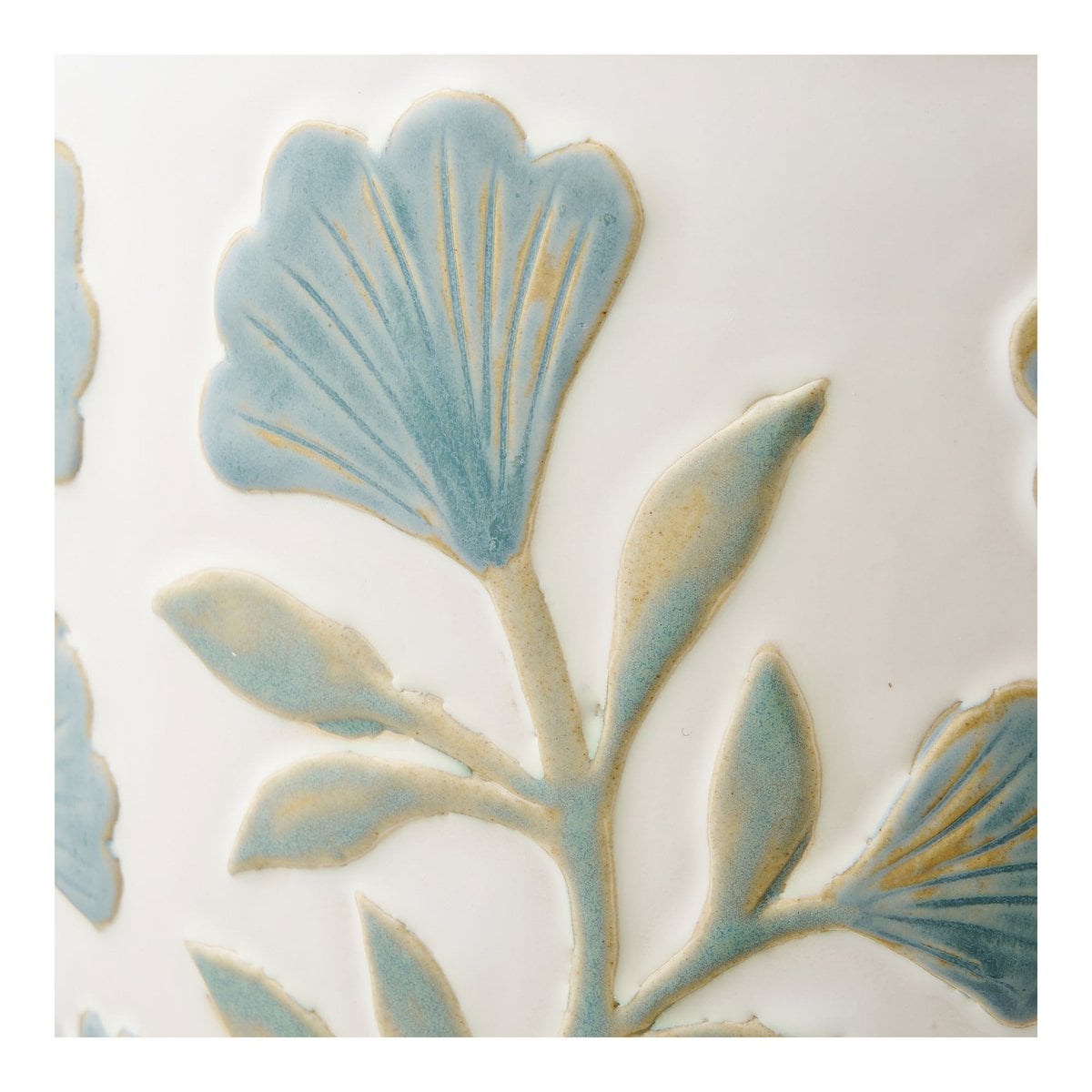Pot de fleurs en céramique blanc, vue latérale