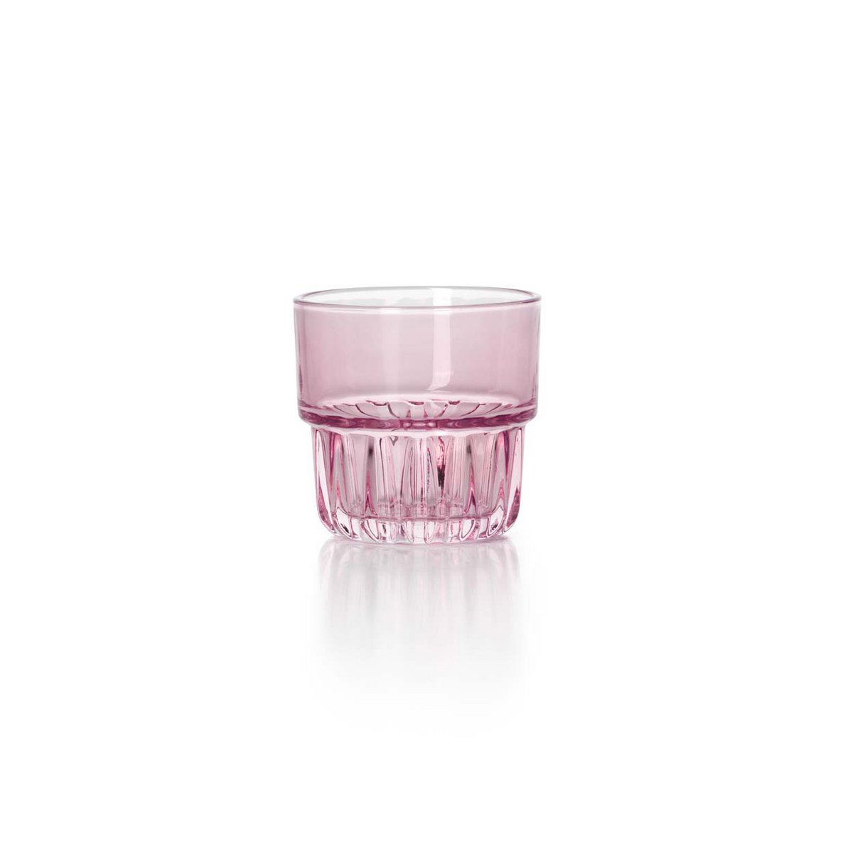 Gobelet à facettes en verre rose avec base texturée