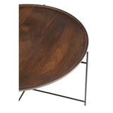 Table basse J-Line dans un salon moderne