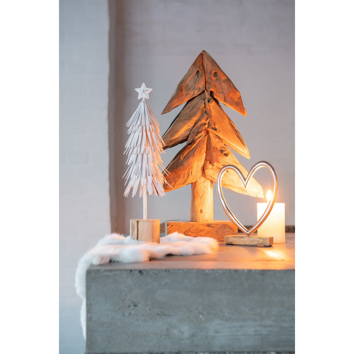 Arbre décoratif J-Line en bois naturel, détail de la texture du bois