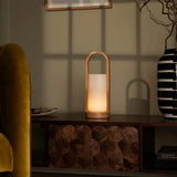Lampe de table rechargeable en bois marron clair Evie