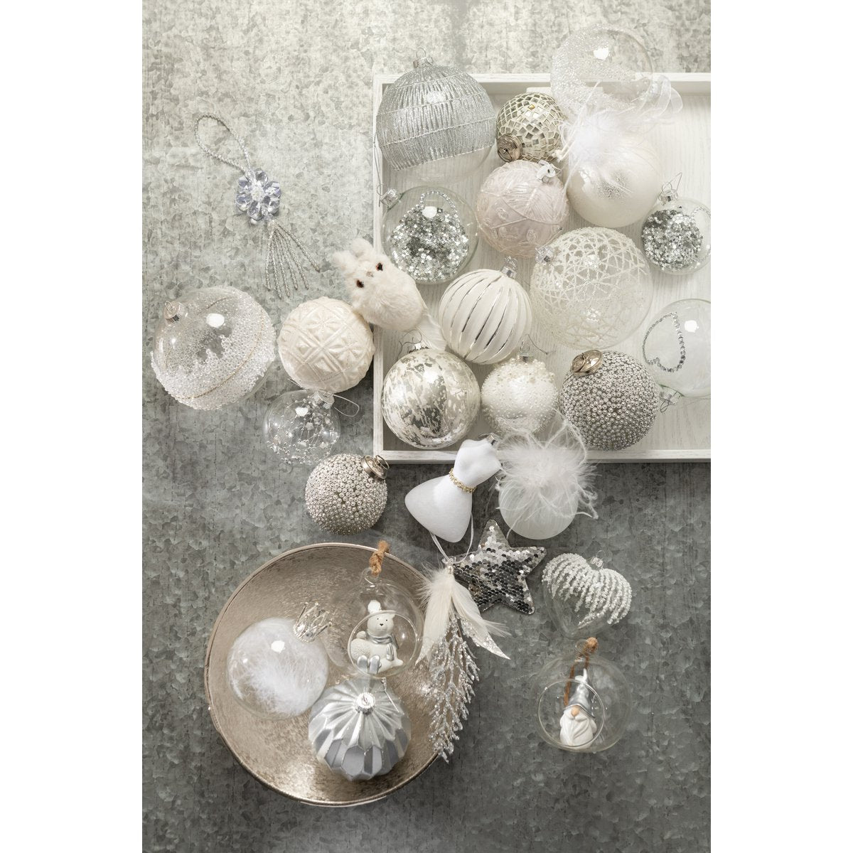 Suspension J-Line Pearl en plastique blanc, vue de face