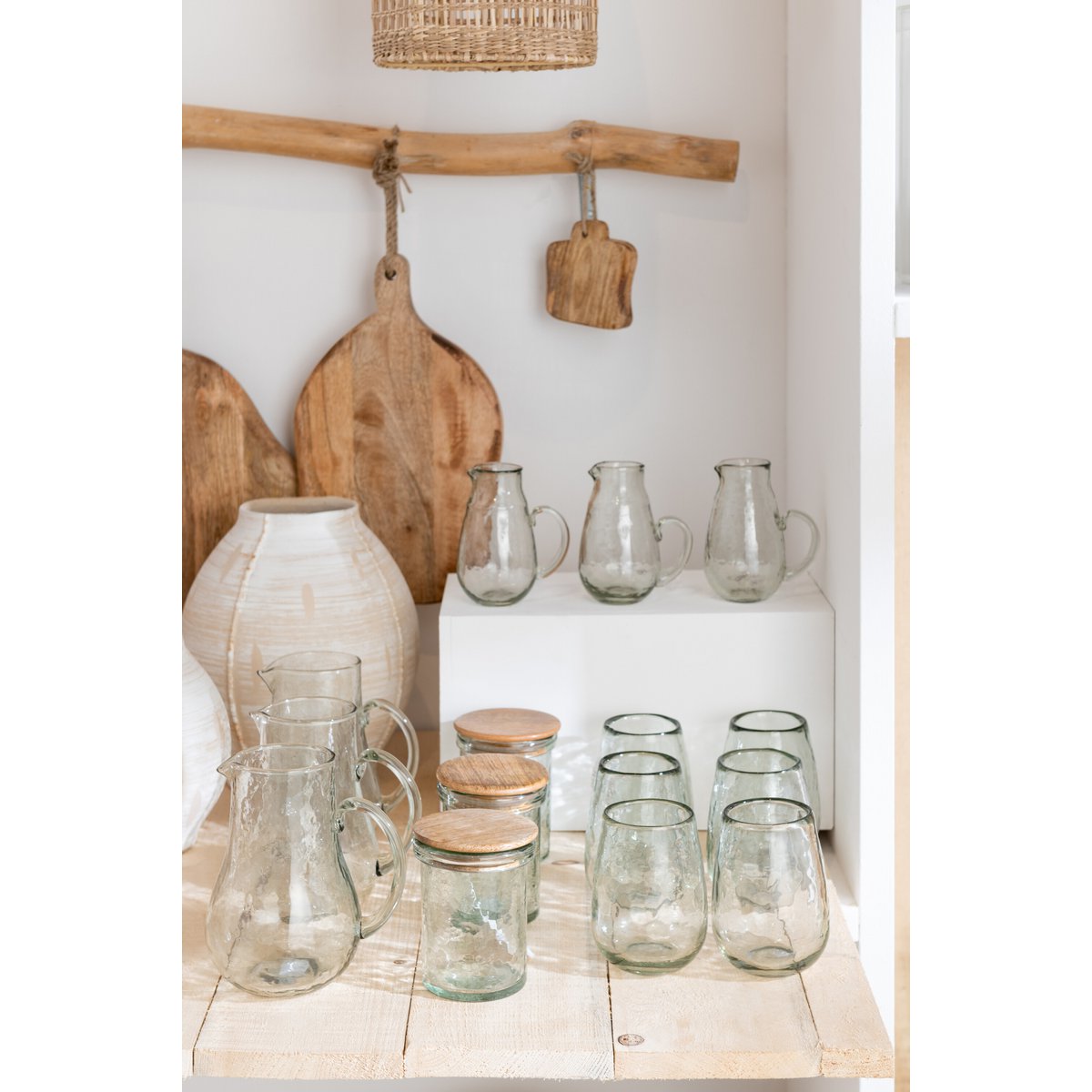 Détail de la carafe J-Line L, design moderne