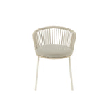 Chaise Toa J-Line dans un intérieur moderne