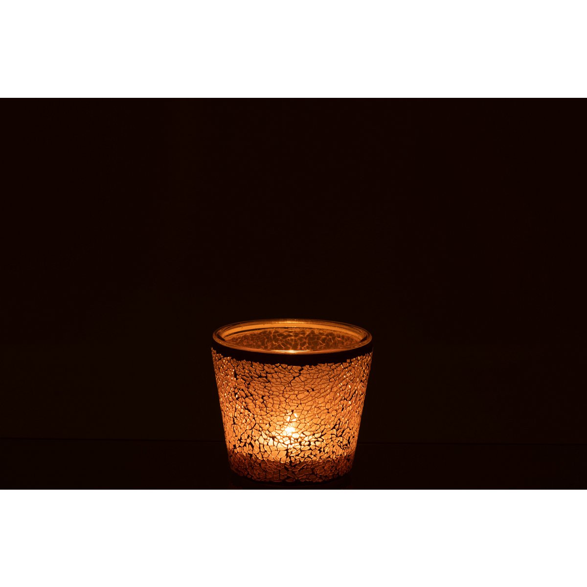 Bougeoir Mosaïque Conique en Verre Rose de J-Line, ambiance intérieure