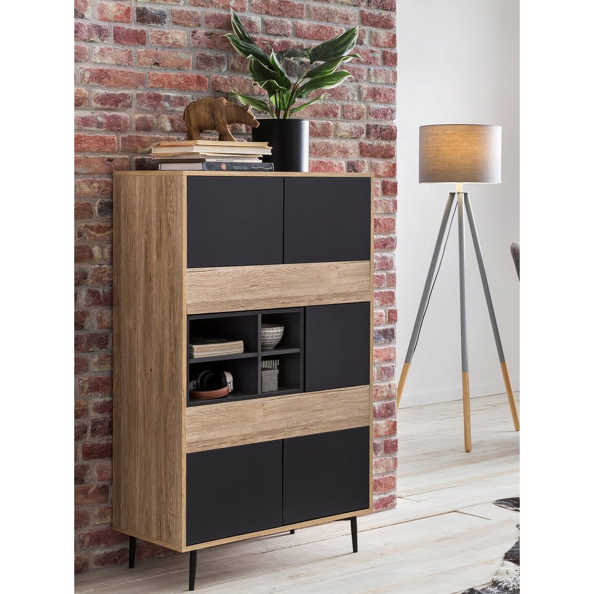 Tableau de rangement scandinave en bois naturel