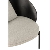 Chaise longue J-Line Lone, mise en scène avec des accessoires de décoration.