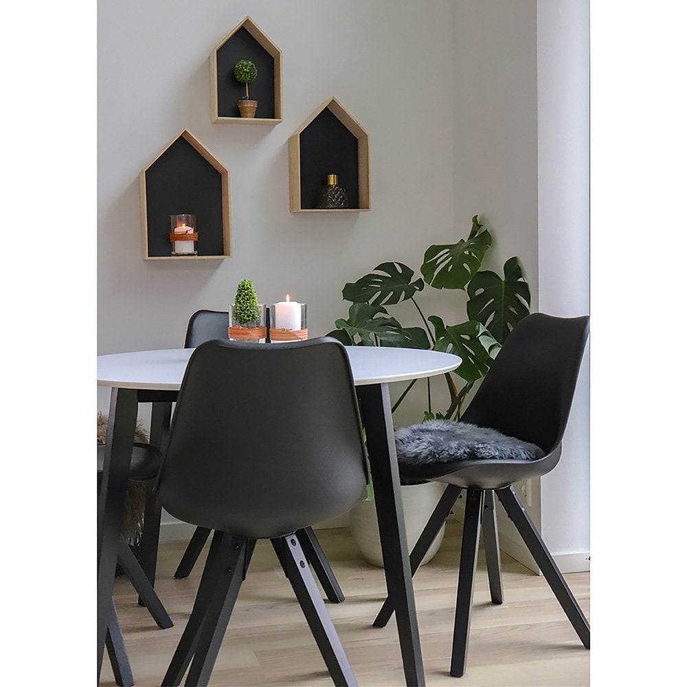 Chaise Bergen avec pieds en bois d'hévéa noir, vue latérale