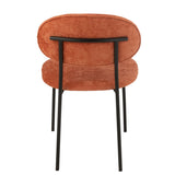 Chaise J-Liline dans un intérieur contemporain