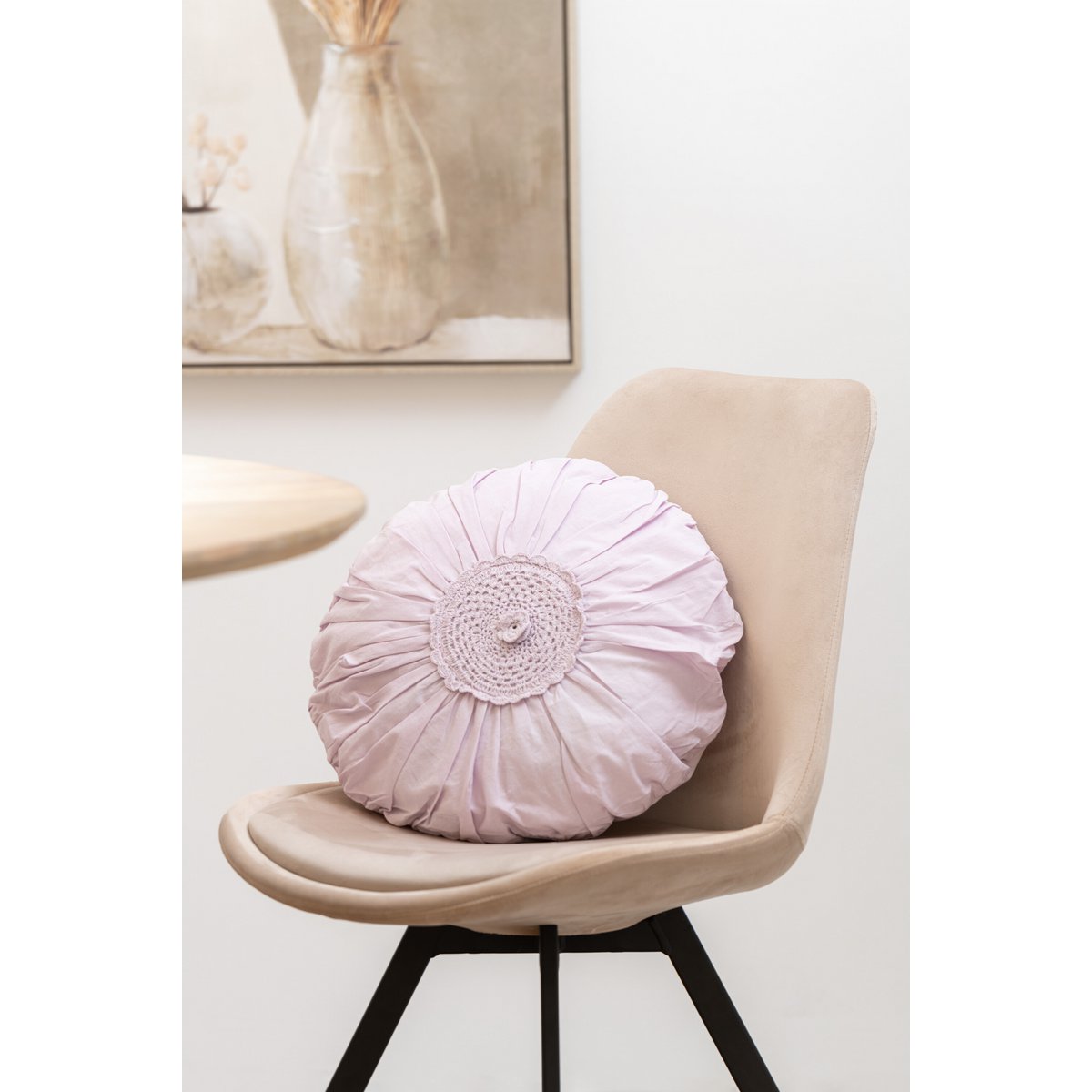 Chaise J-Line Helene en métal et textile beige avec design moderne et élégant