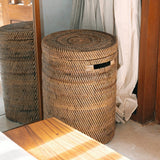 Grand panier à linge avec couvercle - panier rond tissé - panier de rangement boho brun - panier de rotin décoratif (2 tailles Ø 36/40 cm) Sari (marron)