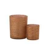 Bougeoir J-Line Glitter sur une table en bois, créant une ambiance chaleureuse