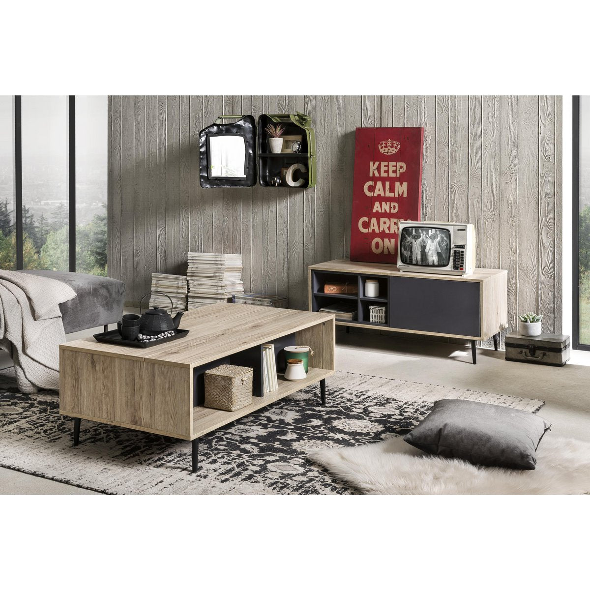 Table basse avec décoration intérieure