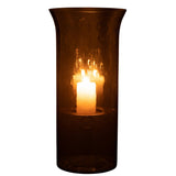 Détail du verre du bougeoir J-Line, mettant en valeur sa transparence.