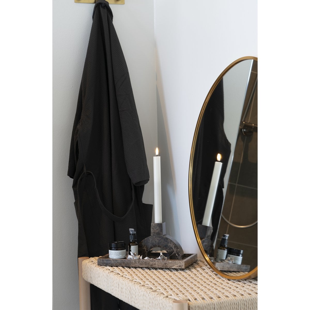 Banc Abano dans un salon scandinave, ambiance chaleureuse